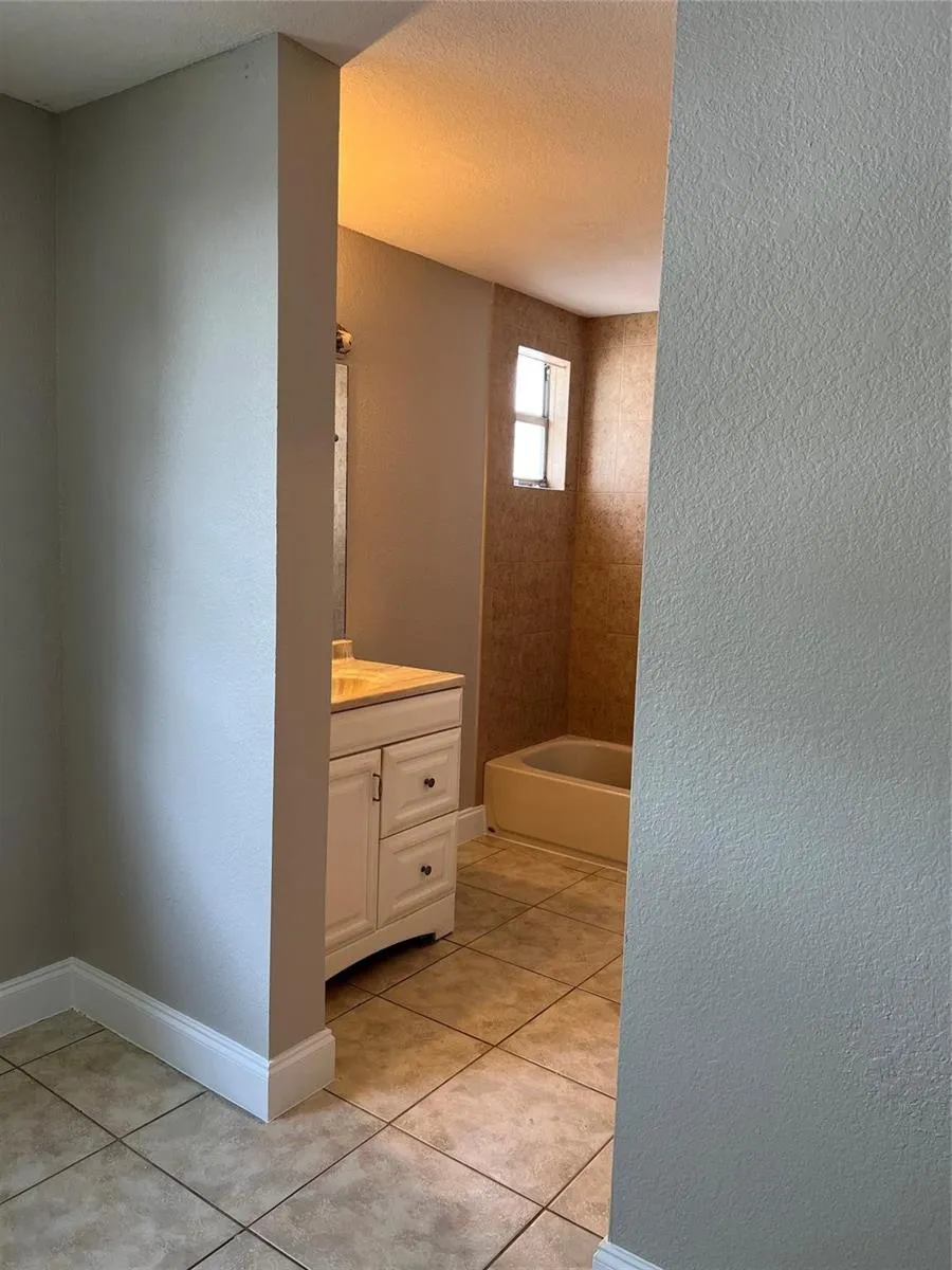 8265 NW 192nd Terrace Hialeah, FL 33015