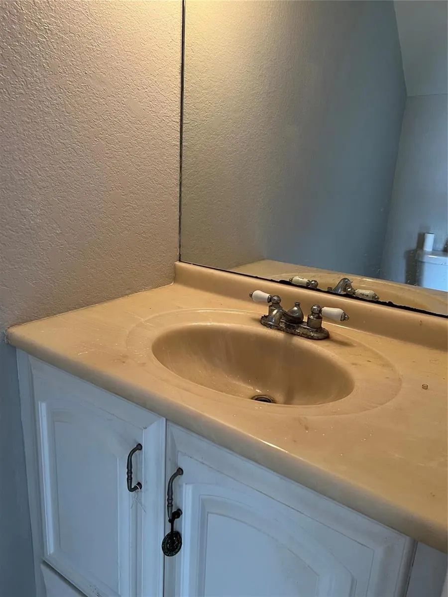 8265 NW 192nd Terrace Hialeah, FL 33015
