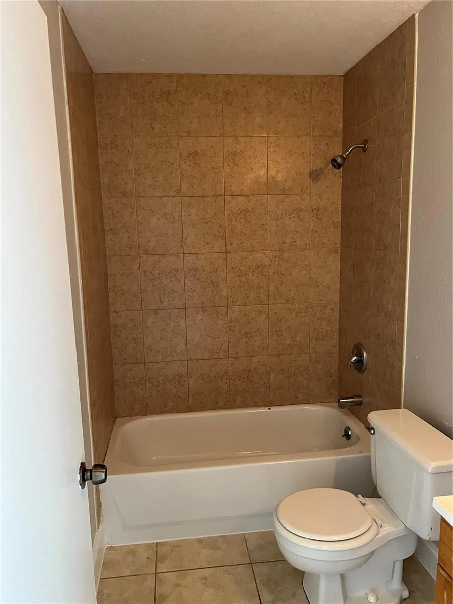 8265 NW 192nd Terrace Hialeah, FL 33015