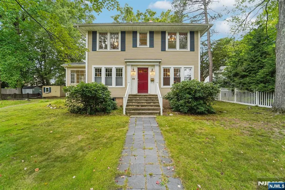 46 Schraalenburgh Road Haworth, NJ 07641