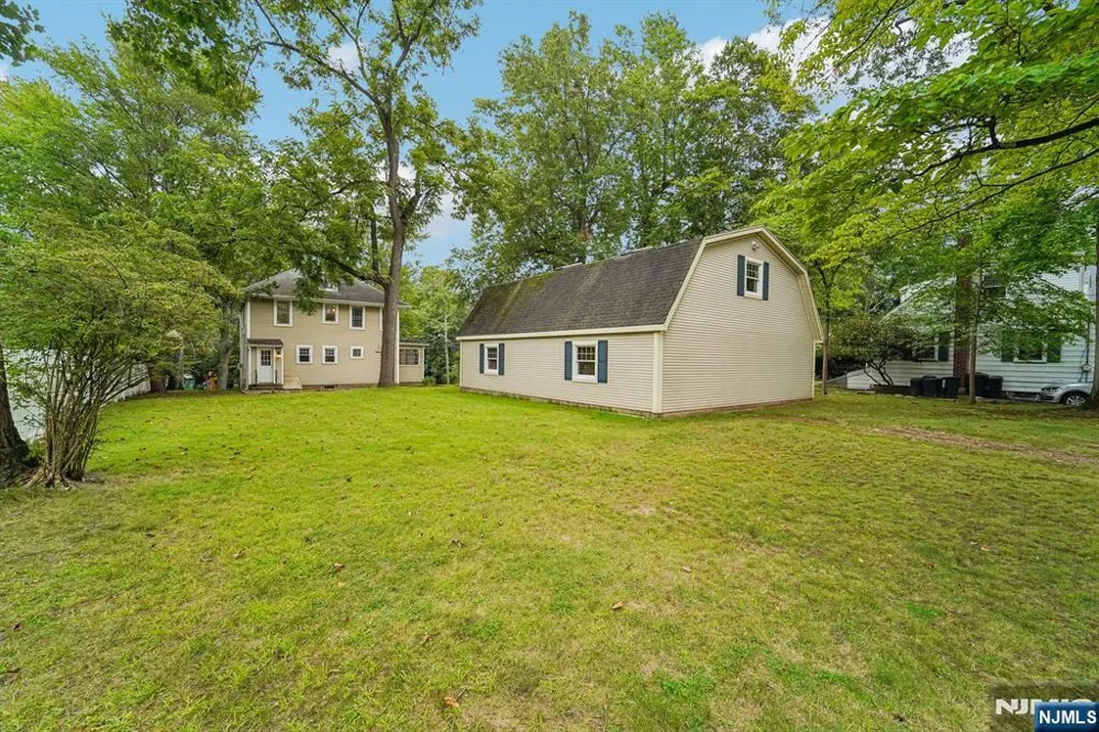 46 Schraalenburgh Road Haworth, NJ 07641