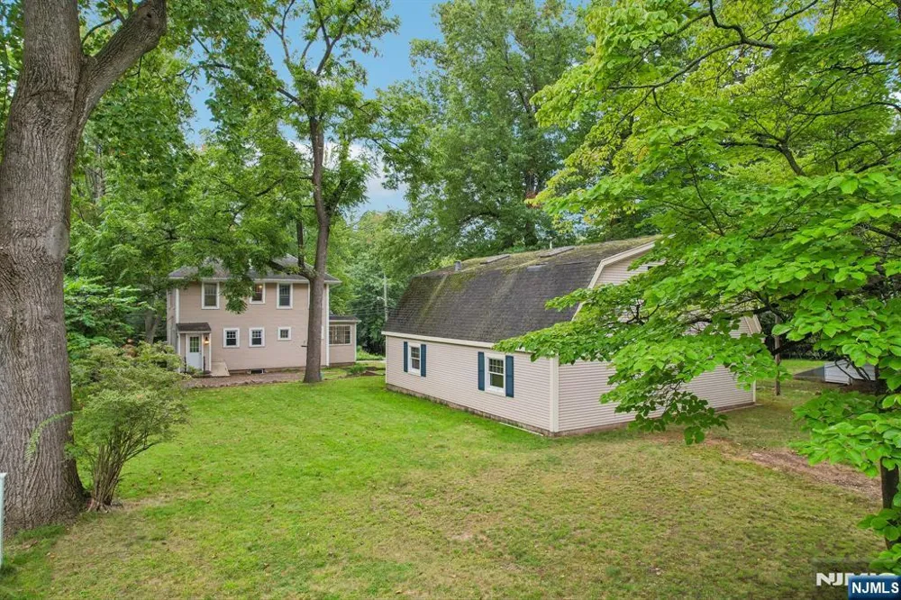 46 Schraalenburgh Road Haworth, NJ 07641