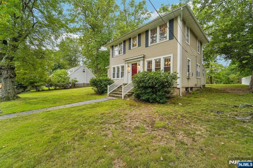 46 Schraalenburgh Road Haworth, NJ 07641