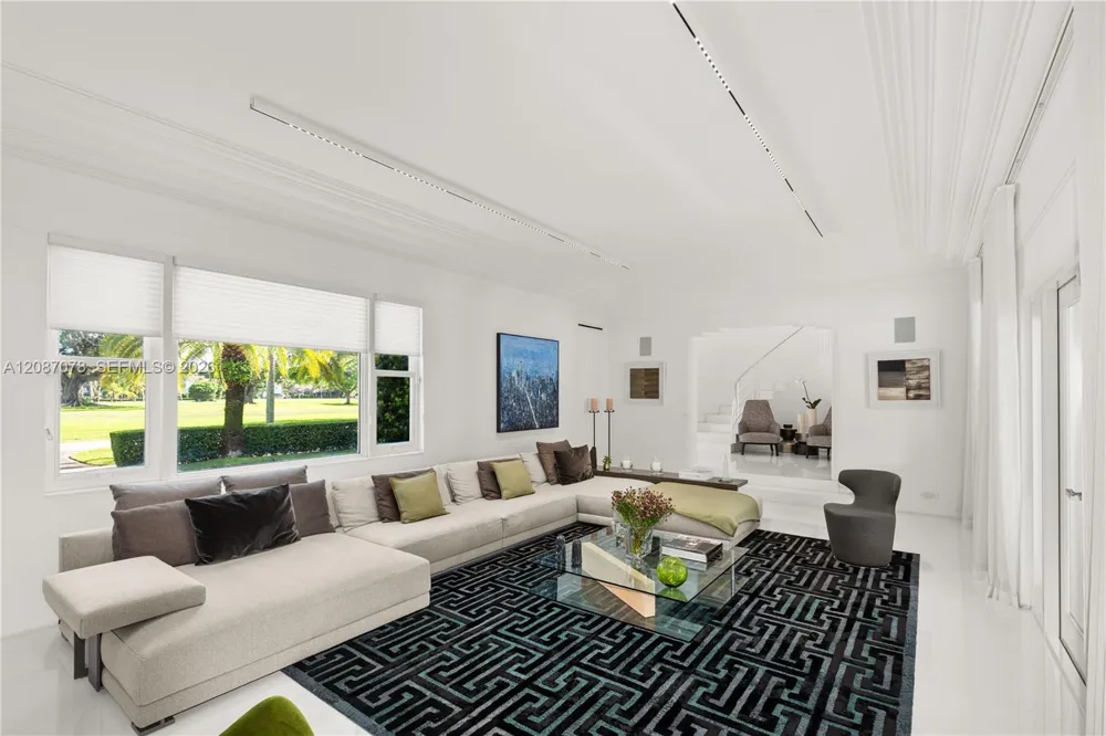 1261 Greenway Dr Coral Gables, FL 33134