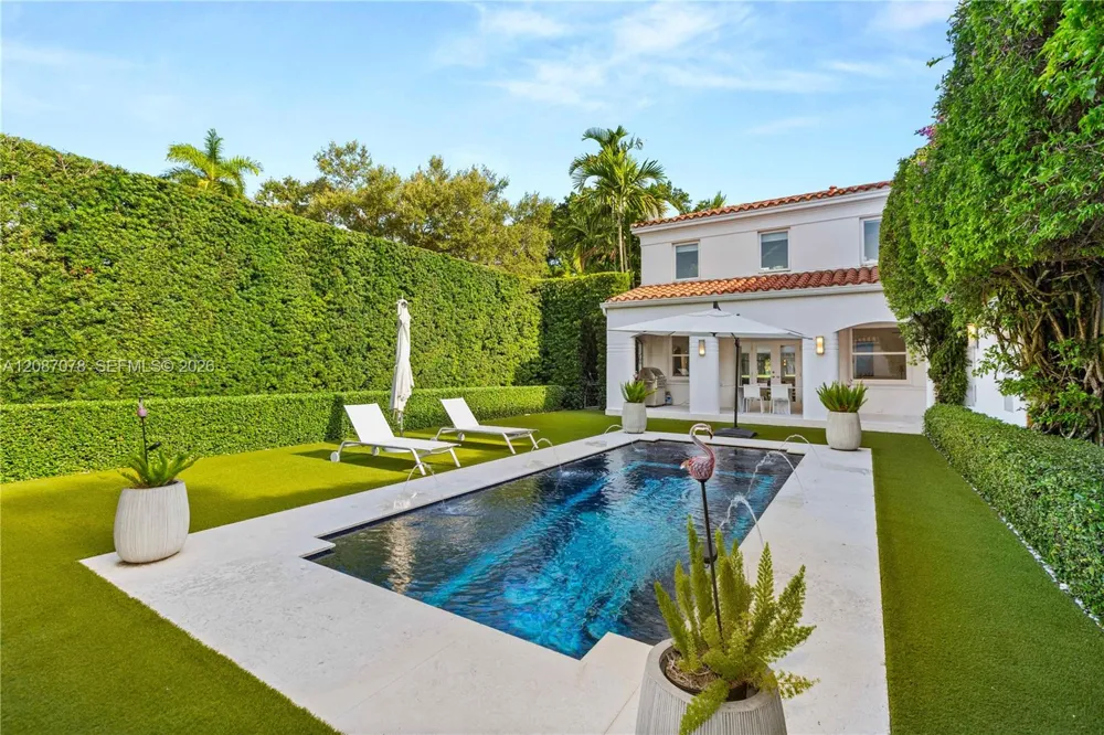 1261 Greenway Dr Coral Gables, FL 33134