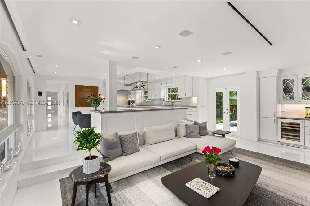 1261 Greenway Dr Coral Gables, FL 33134