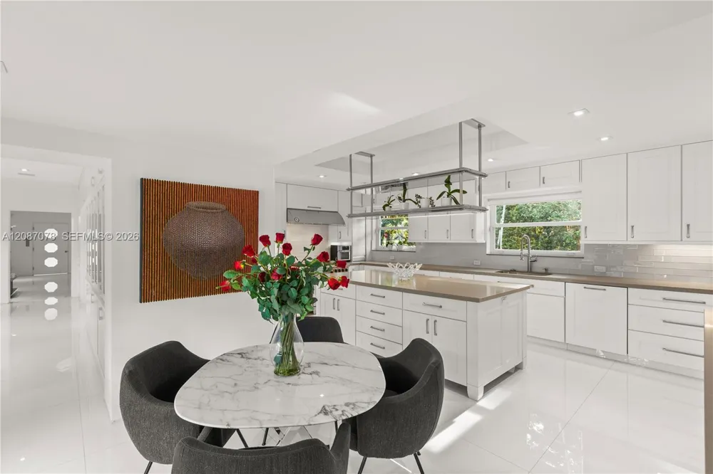 1261 Greenway Dr Coral Gables, FL 33134