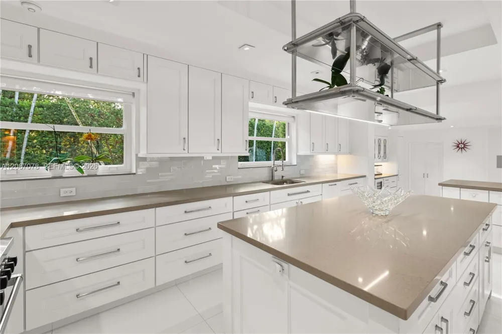 1261 Greenway Dr Coral Gables, FL 33134