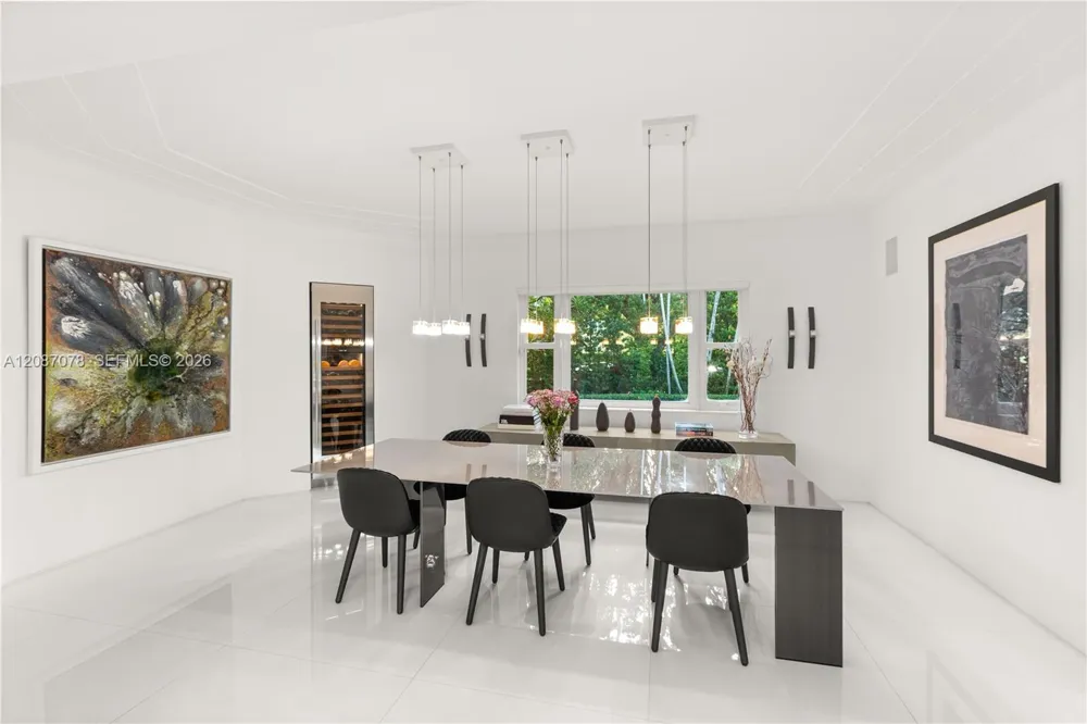 1261 Greenway Dr Coral Gables, FL 33134
