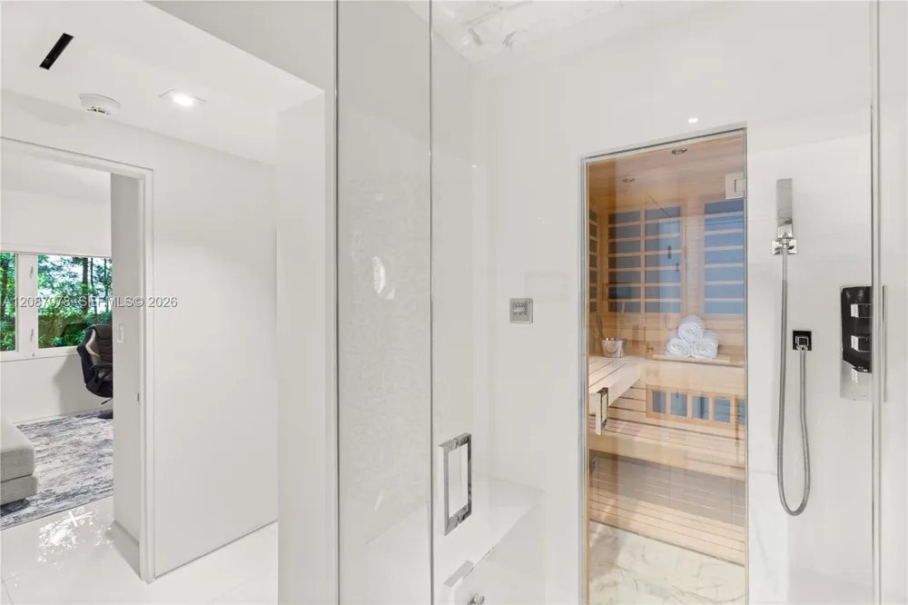 1261 Greenway Dr Coral Gables, FL 33134
