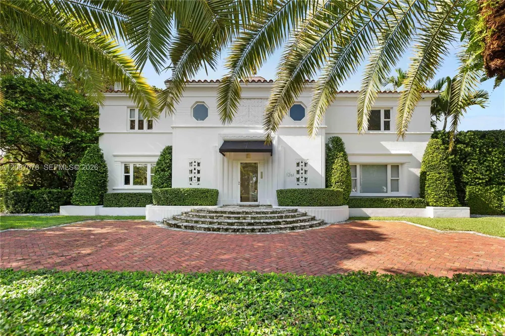 1261 Greenway Dr Coral Gables, FL 33134