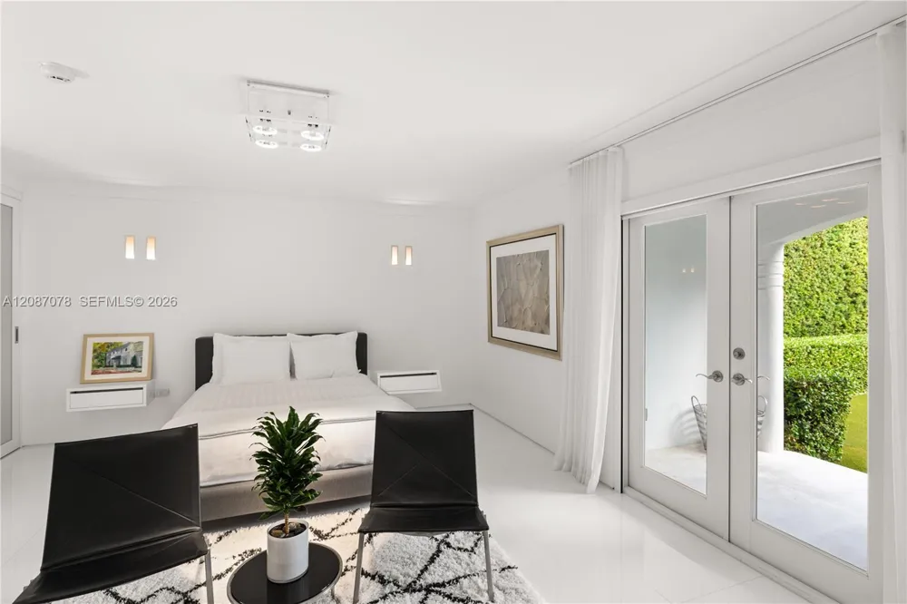 1261 Greenway Dr Coral Gables, FL 33134