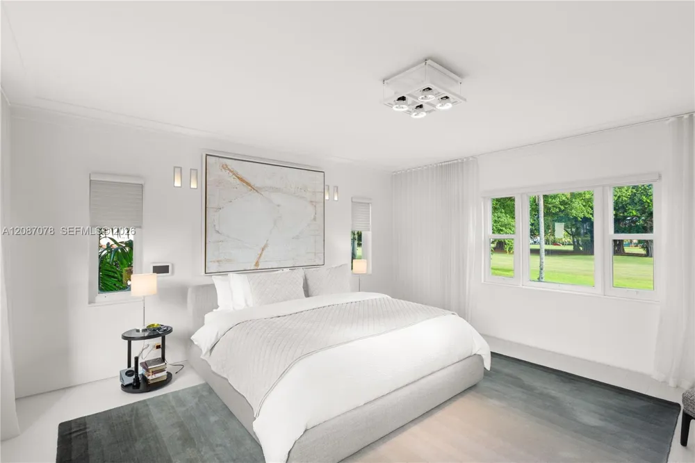 1261 Greenway Dr Coral Gables, FL 33134