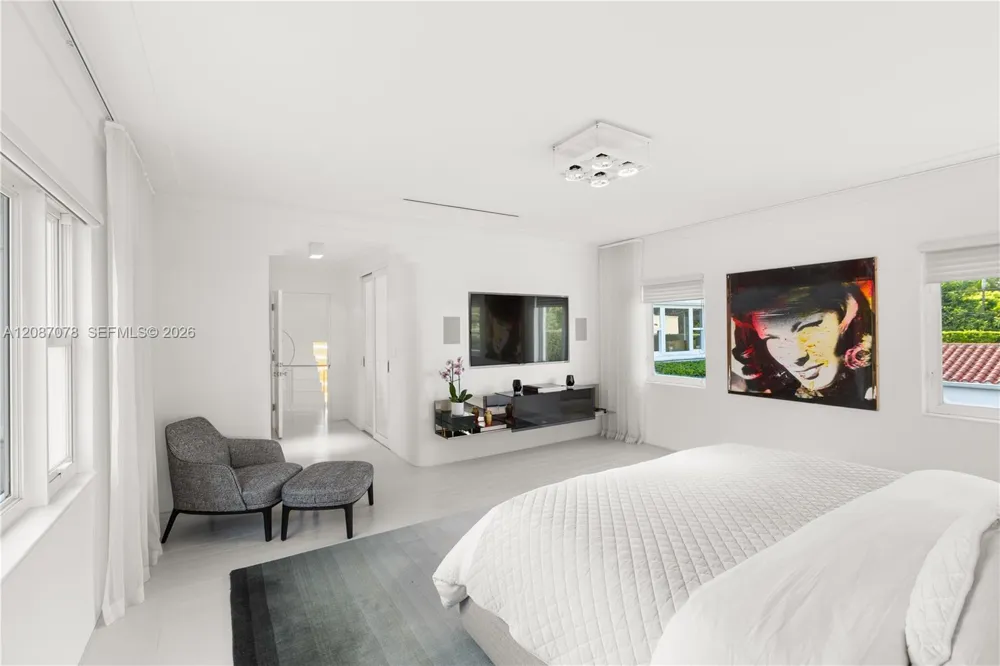 1261 Greenway Dr Coral Gables, FL 33134