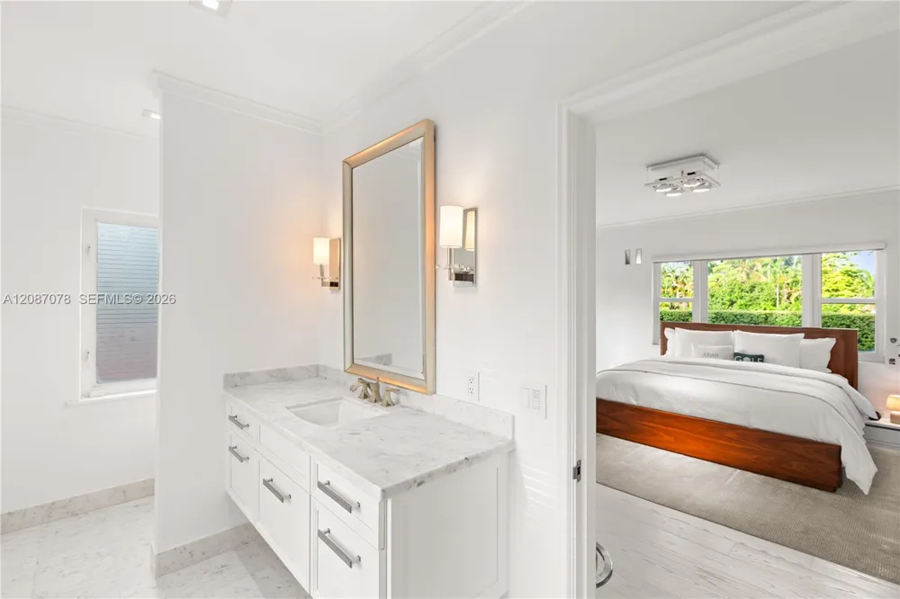 1261 Greenway Dr Coral Gables, FL 33134