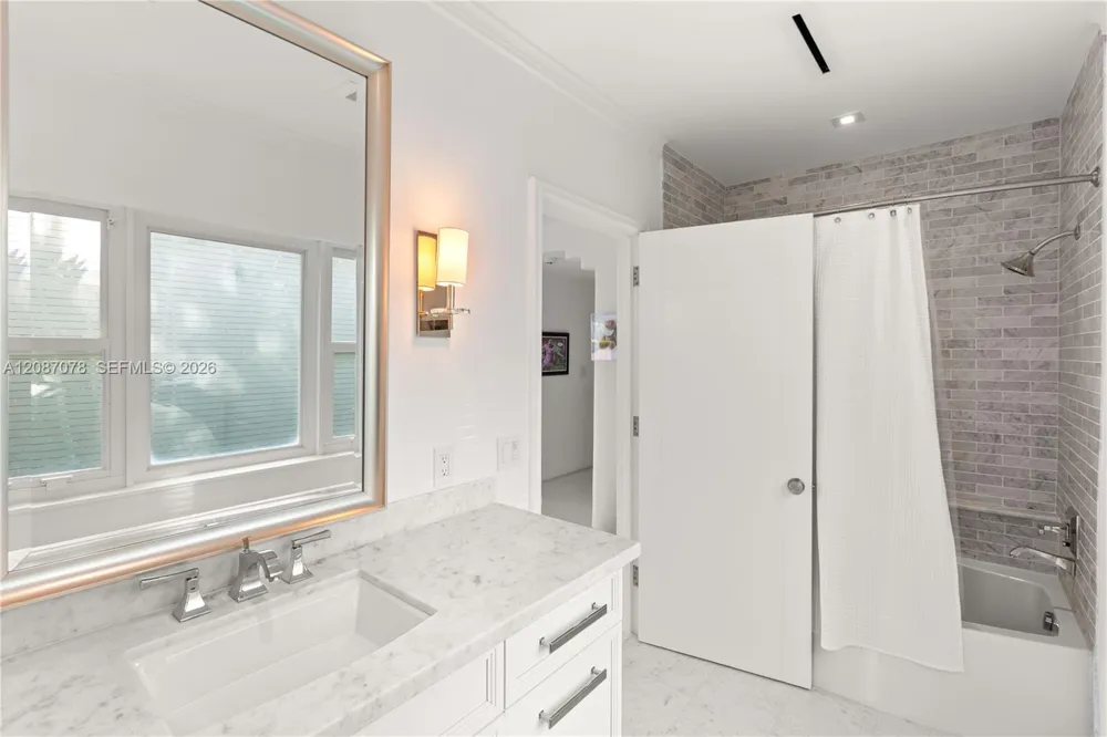 1261 Greenway Dr Coral Gables, FL 33134