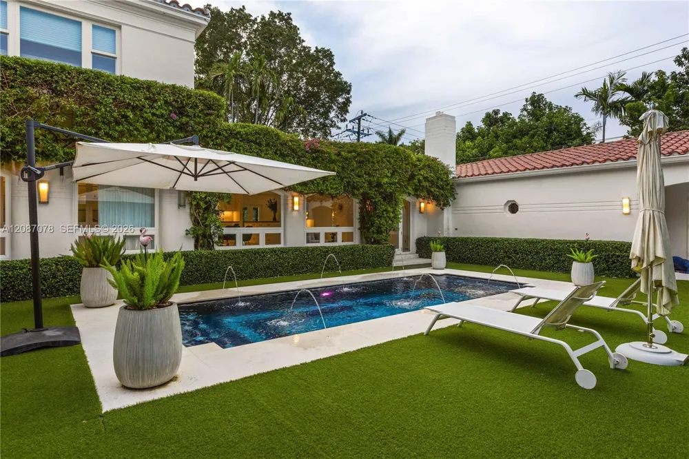 1261 Greenway Dr Coral Gables, FL 33134