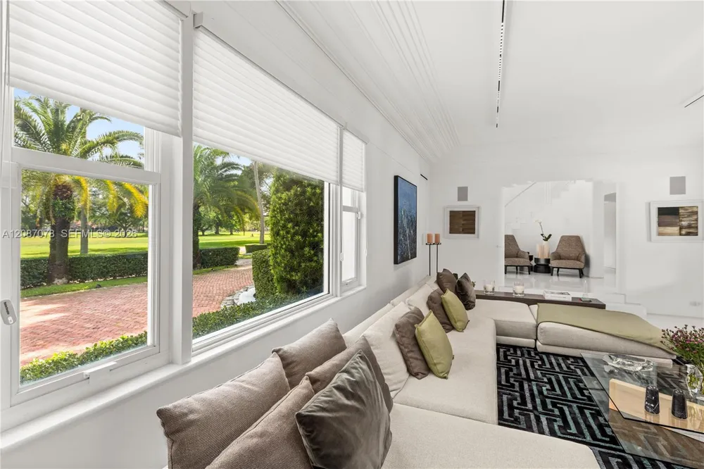 1261 Greenway Dr Coral Gables, FL 33134