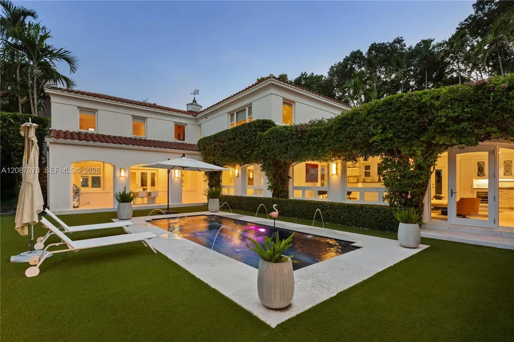 1261 Greenway Dr Coral Gables, FL 33134