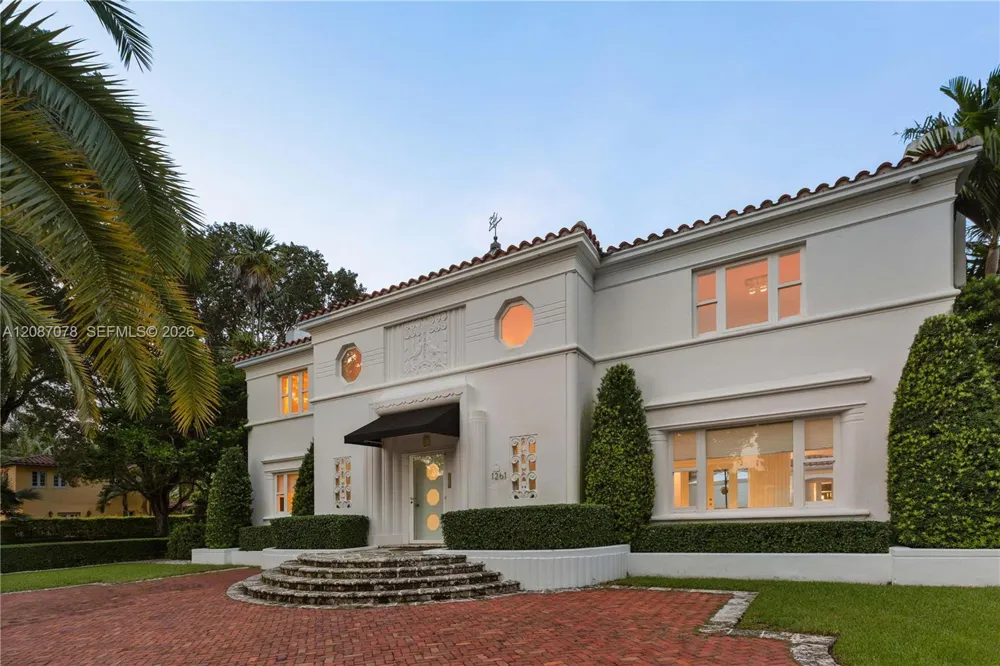 1261 Greenway Dr Coral Gables, FL 33134