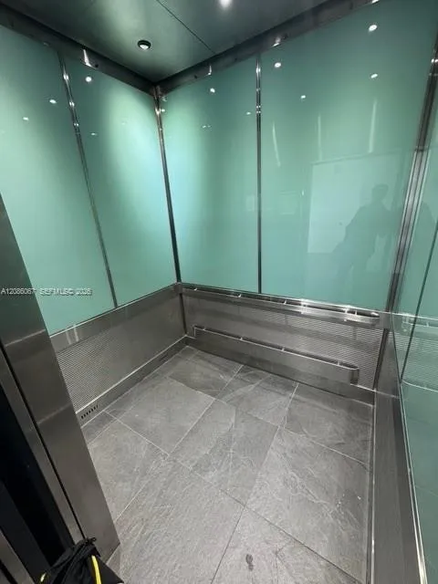 15051 Royal Oaks Ln #701 North Miami, FL 33181