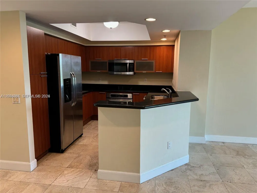15051 Royal Oaks Ln #701 North Miami, FL 33181