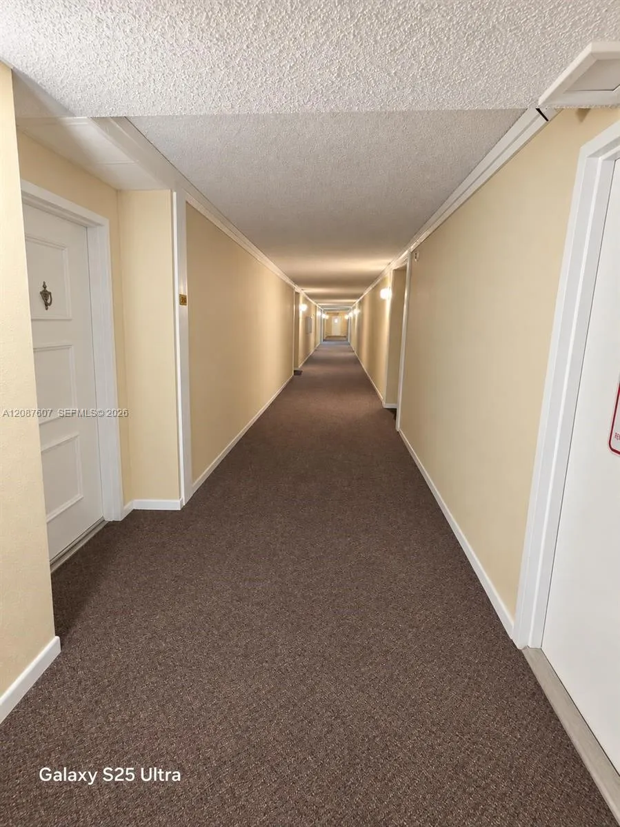 301 Racquet Club Rd #310 Weston, FL 33326