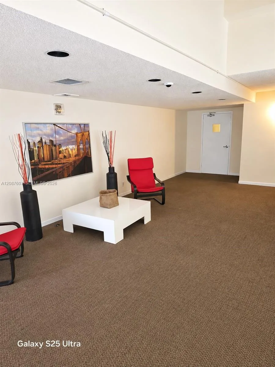301 Racquet Club Rd #310 Weston, FL 33326