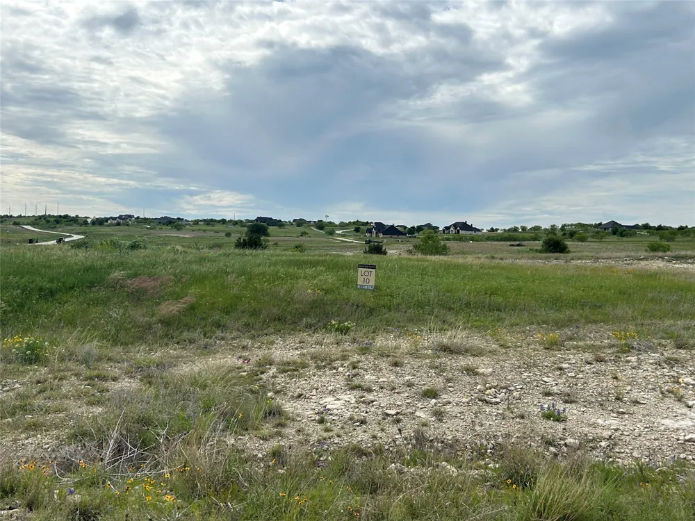 5012 Luker Street Aledo, TX 76008