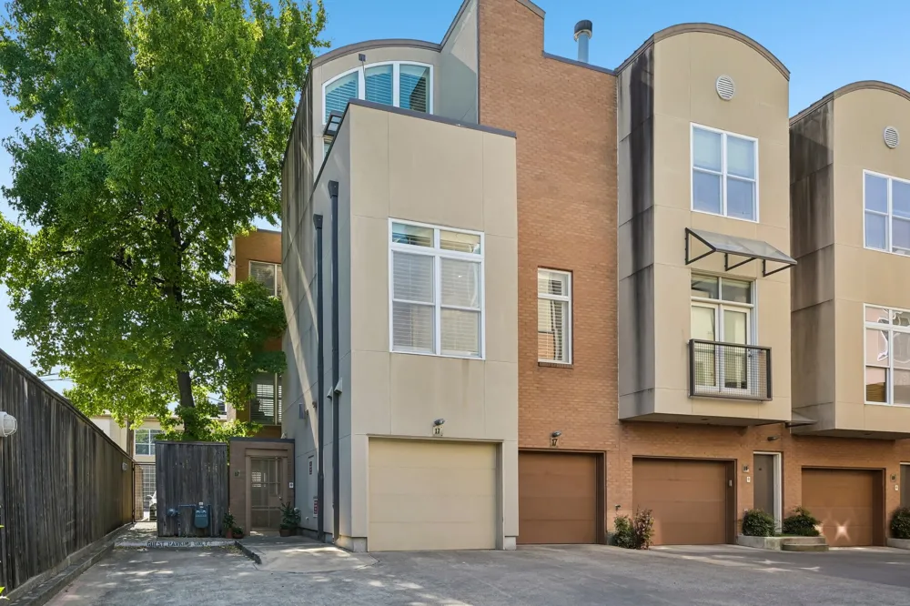 4310 Buena Vista Street #17 Dallas, TX 75205