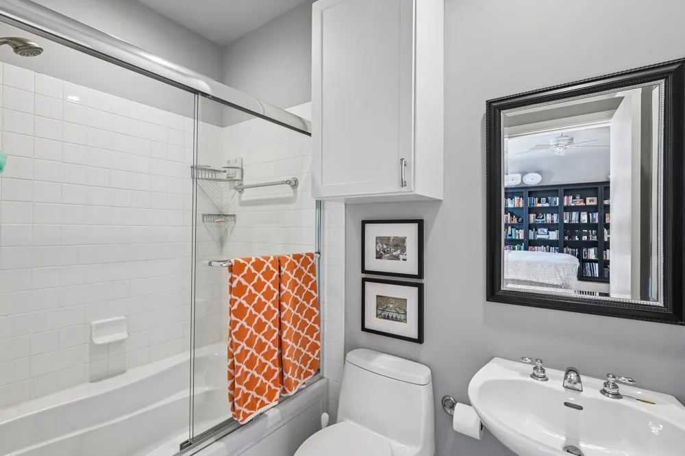 4310 Buena Vista Street #17 Dallas, TX 75205