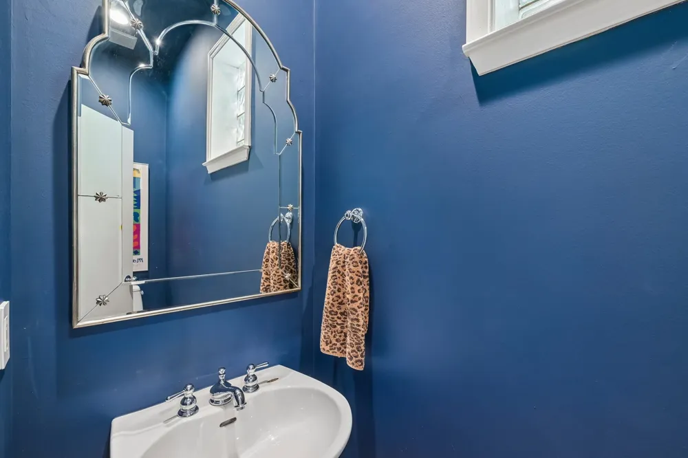 4310 Buena Vista Street #17 Dallas, TX 75205