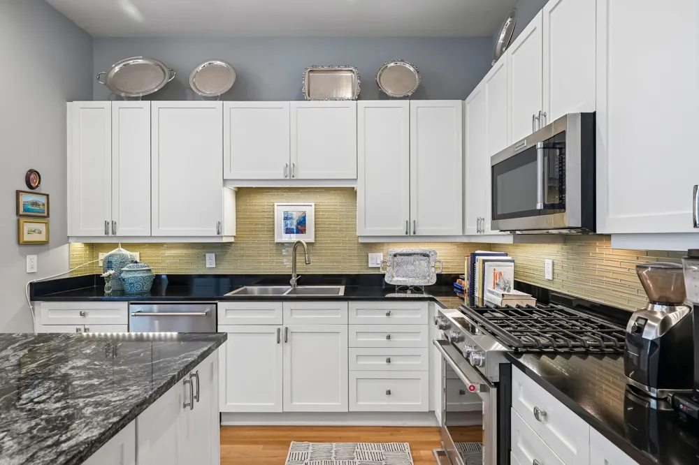 4310 Buena Vista Street #17 Dallas, TX 75205