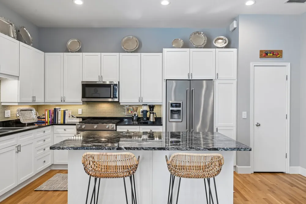 4310 Buena Vista Street #17 Dallas, TX 75205