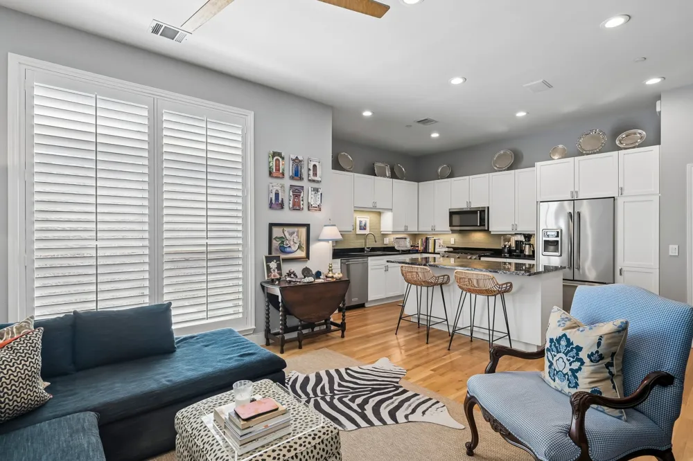 4310 Buena Vista Street #17 Dallas, TX 75205