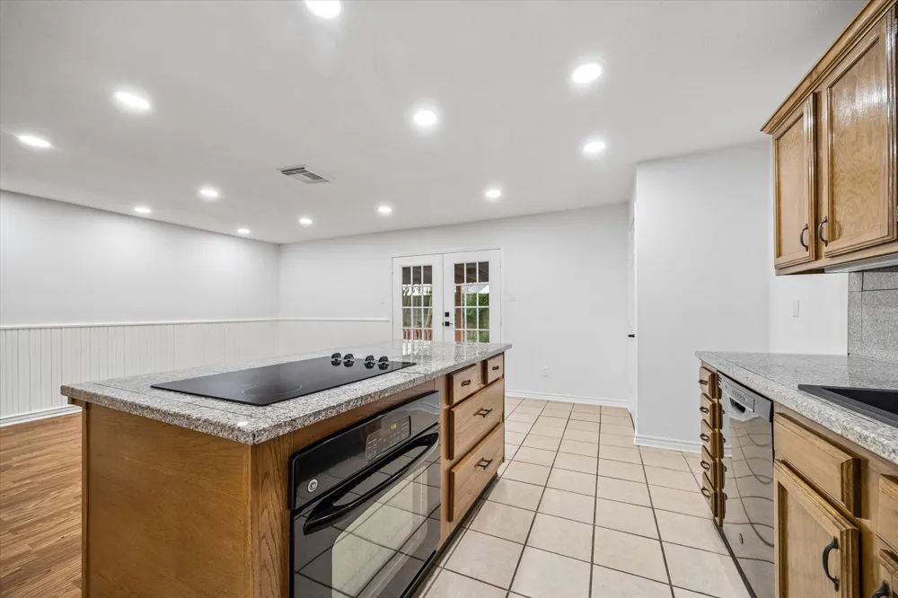 6830 Pickett Drive Richmond, TX 77469