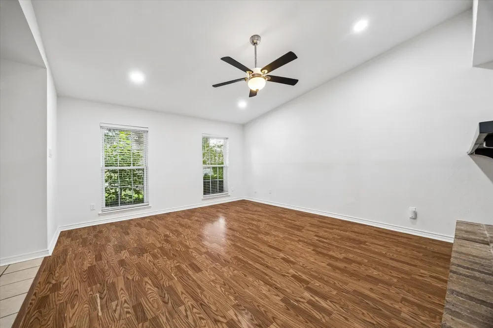 6830 Pickett Drive Richmond, TX 77469