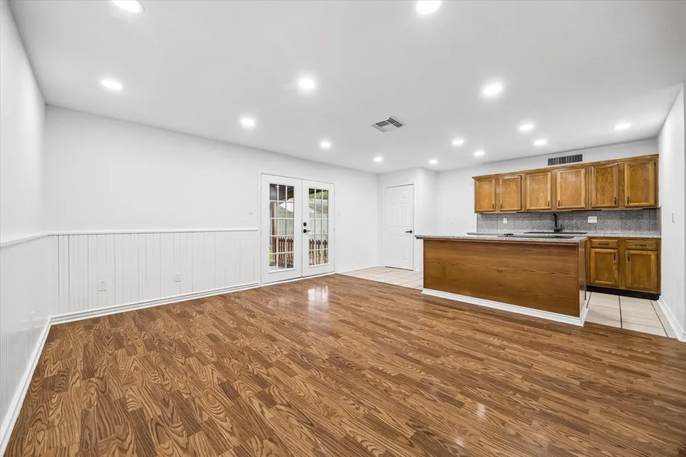 6830 Pickett Drive Richmond, TX 77469