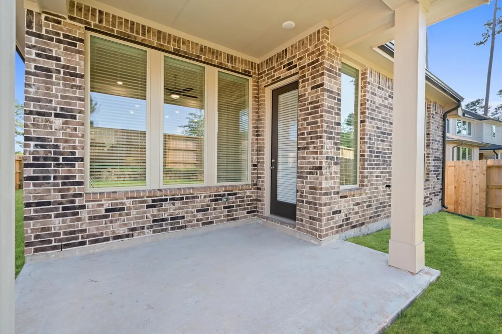 325 Mallorn Lane Montgomery, TX 77316