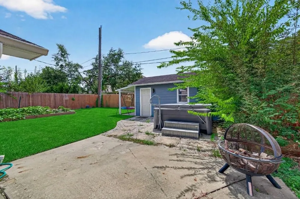1309 Martin Street Houston, TX 77018