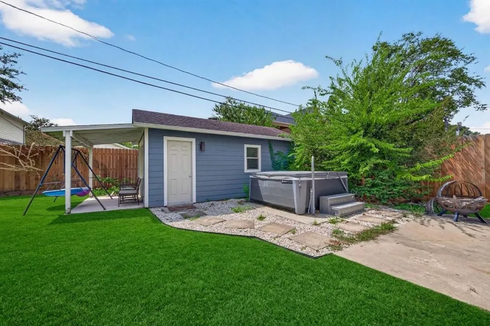 1309 Martin Street Houston, TX 77018