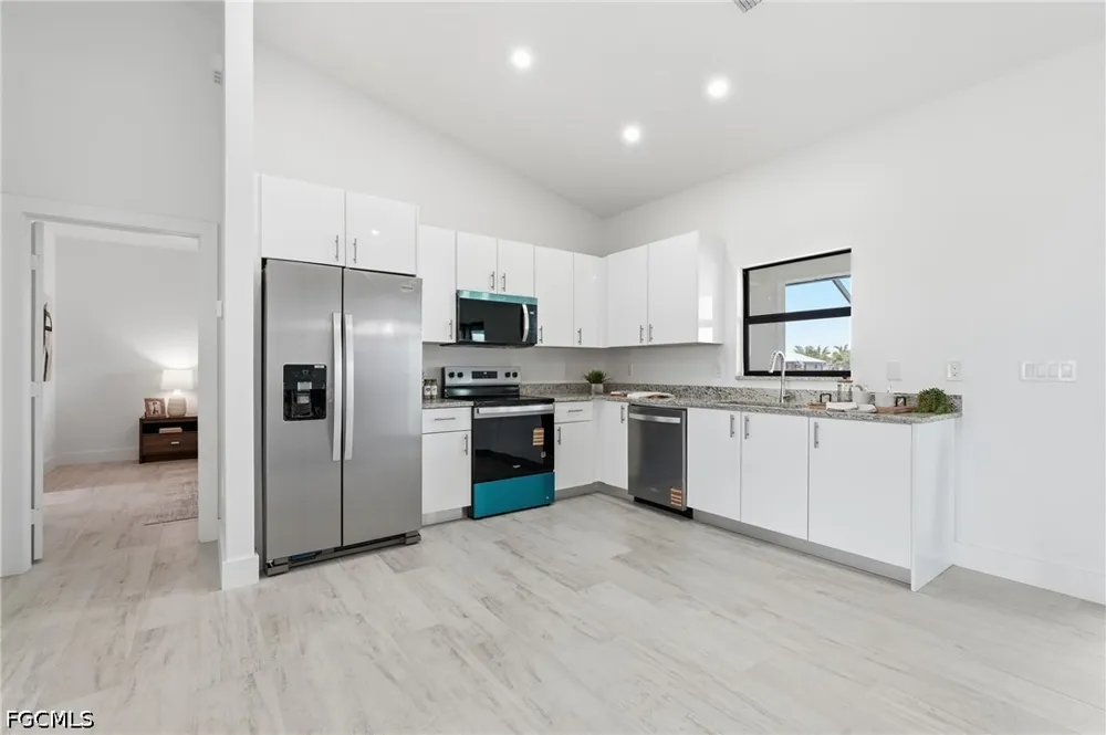 NW 9th Avenue Cape Coral, FL 33993