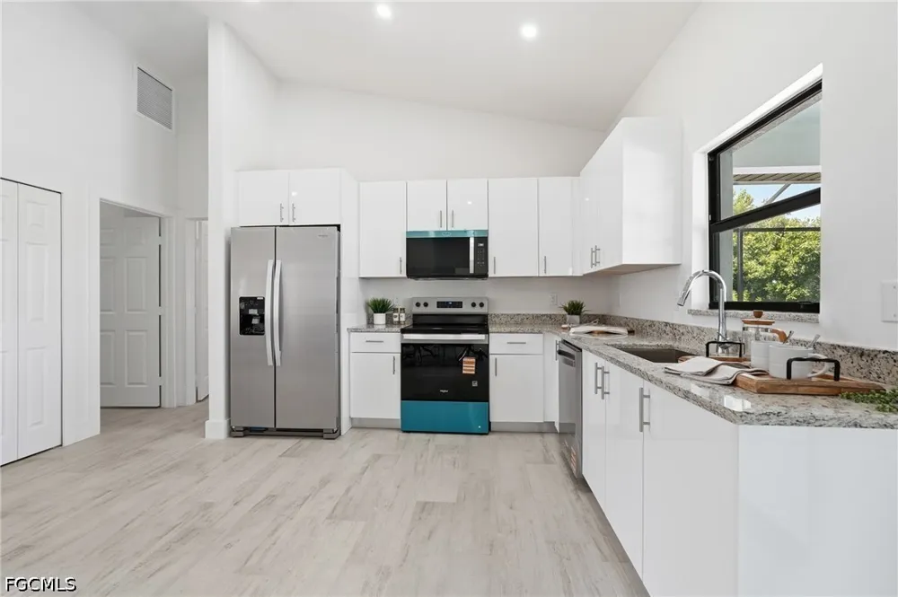 NW 9th Avenue Cape Coral, FL 33993