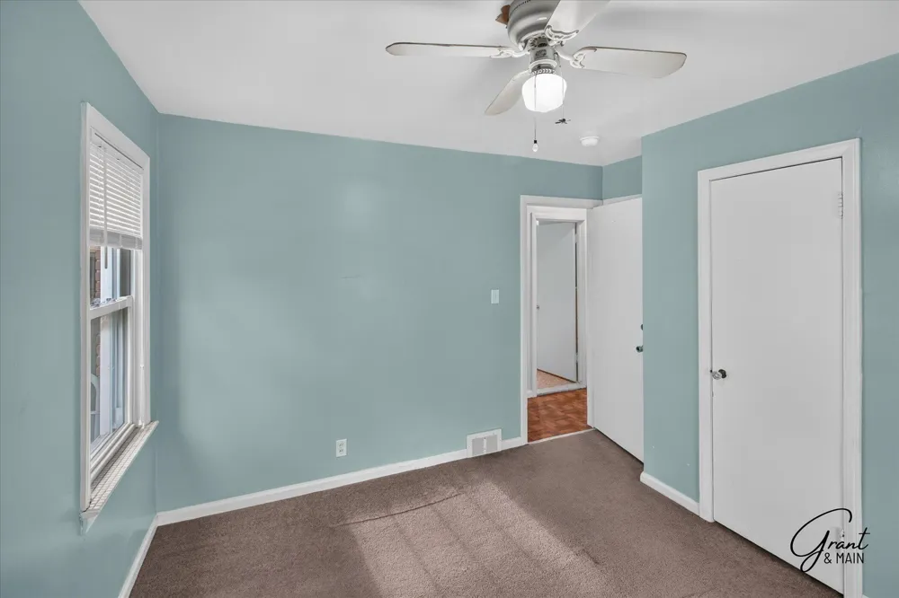 21000 La Salle Boulevard Warren, MI 48089