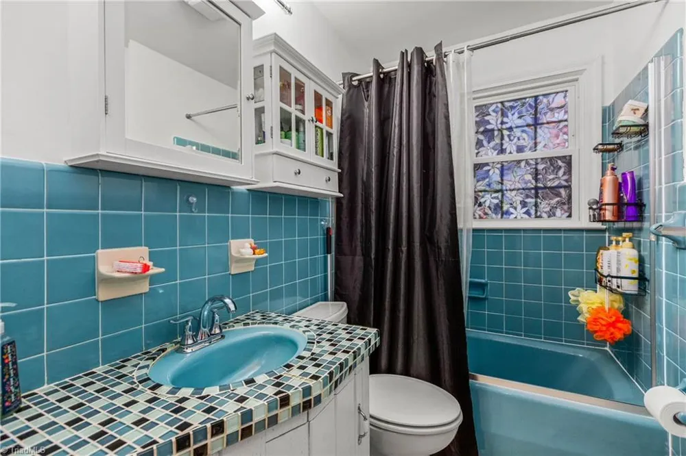4733 Eastwin Drive Winston-Salem, NC 27104