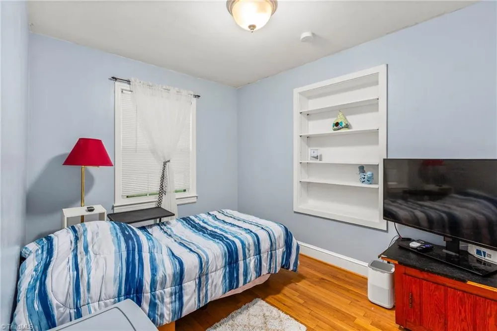 4733 Eastwin Drive Winston-Salem, NC 27104