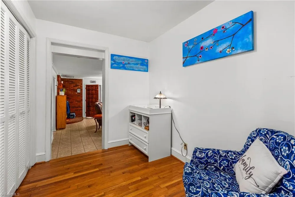 4733 Eastwin Drive Winston-Salem, NC 27104