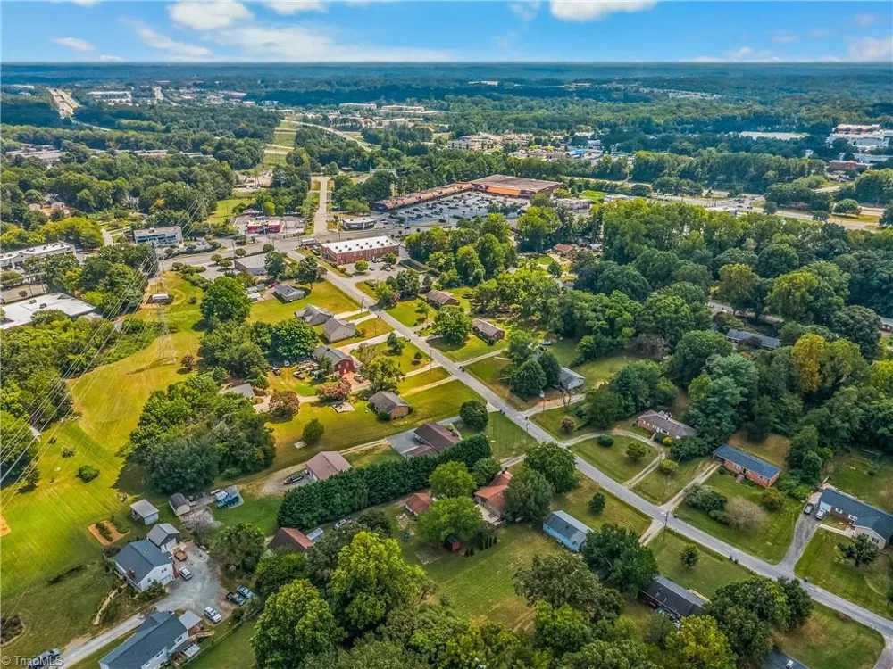 4733 Eastwin Drive Winston-Salem, NC 27104
