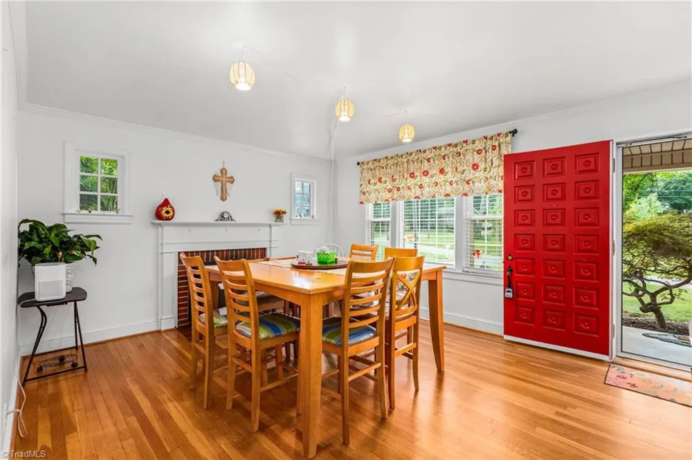 4733 Eastwin Drive Winston-Salem, NC 27104