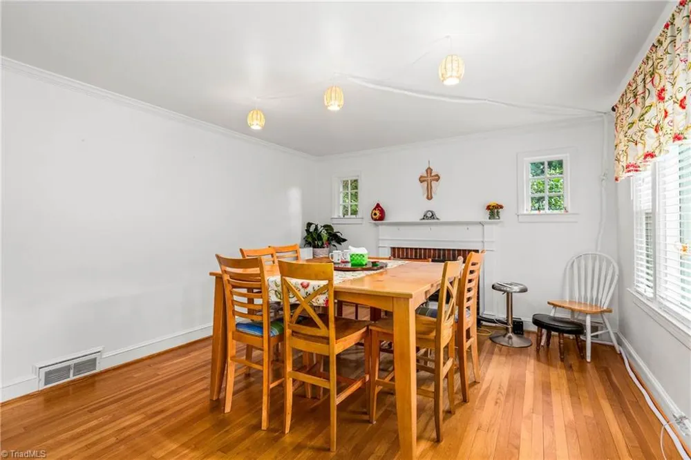 4733 Eastwin Drive Winston-Salem, NC 27104